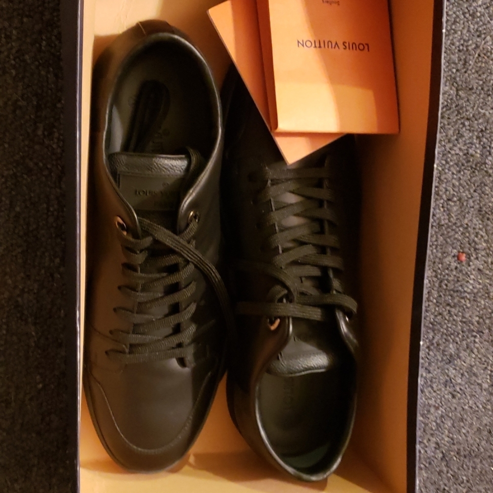 Louis Vuitton line up shoe